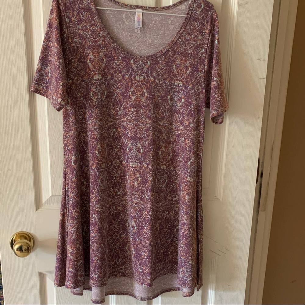 LuLaRoe Top - Picture 1 of 8